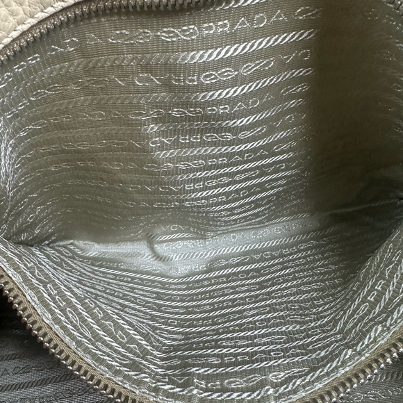 PRADA VITELLO DAINO pebbled leather two way bag - Picture 9 of 13